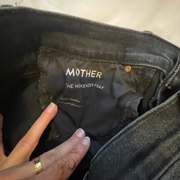 Mother Weekender Fray bootcut jeans in black wash NWOT - Picture 4 of 5